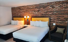 Penn Lodge Hotel & Suites Philadelphia - Bensalem